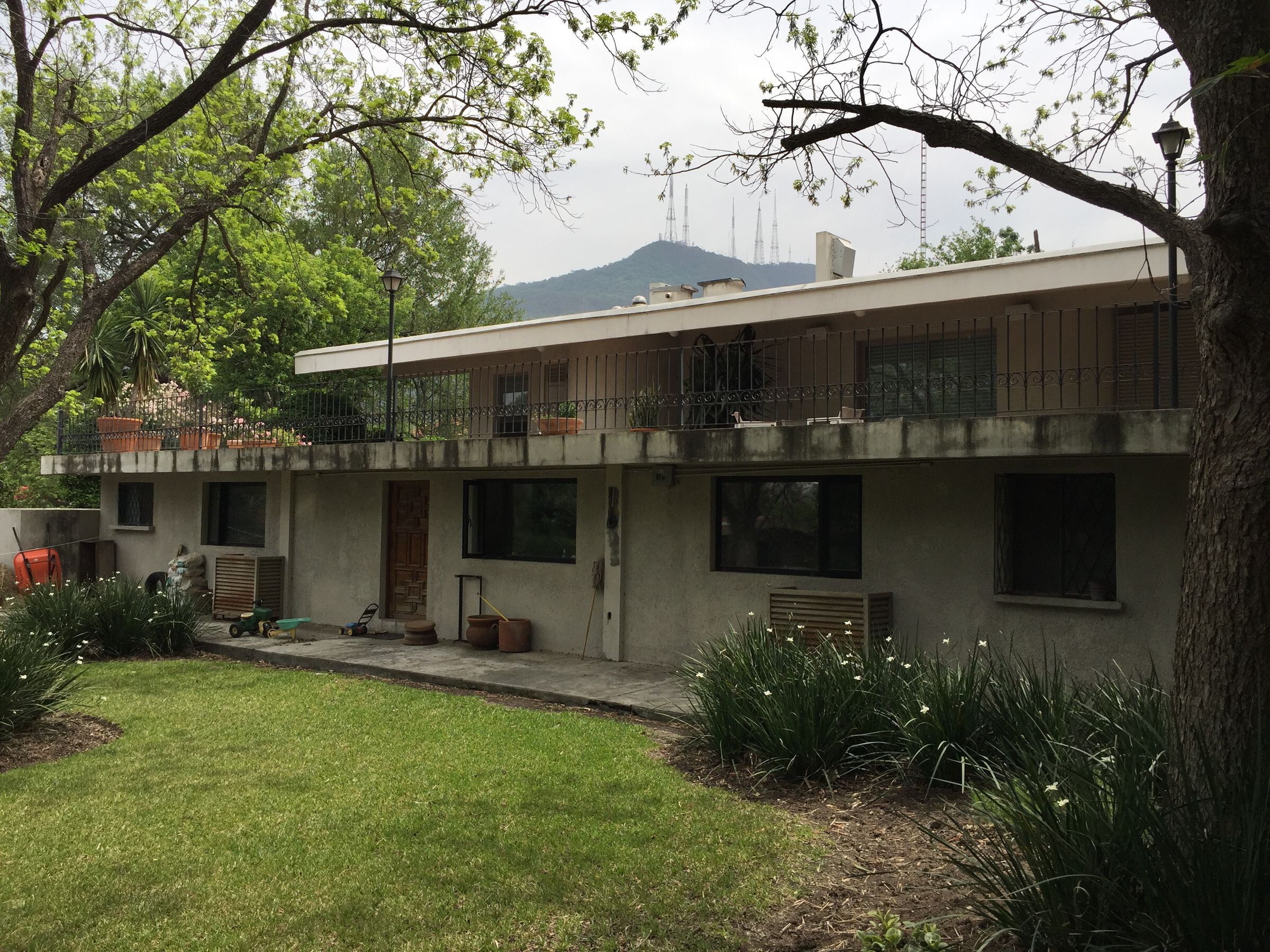 墨西哥老屋 basement 逆袭,变身开放式生活空间-20