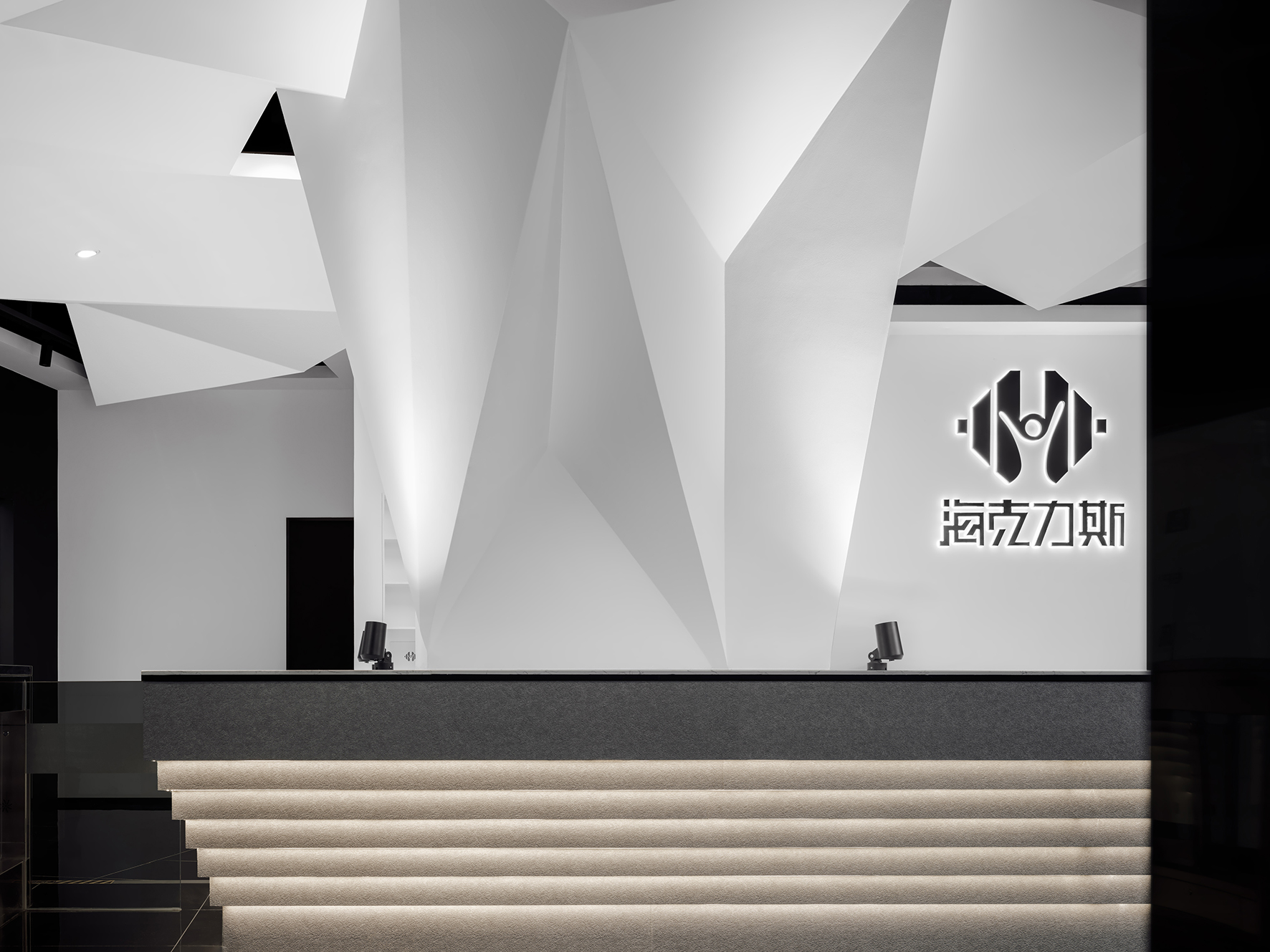 海克力斯健身空间设计丨中国昆明丨CUN寸匠FF-9