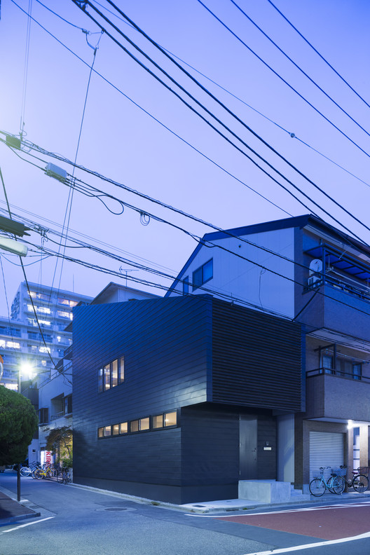 东京小住宅的私密与开放-23