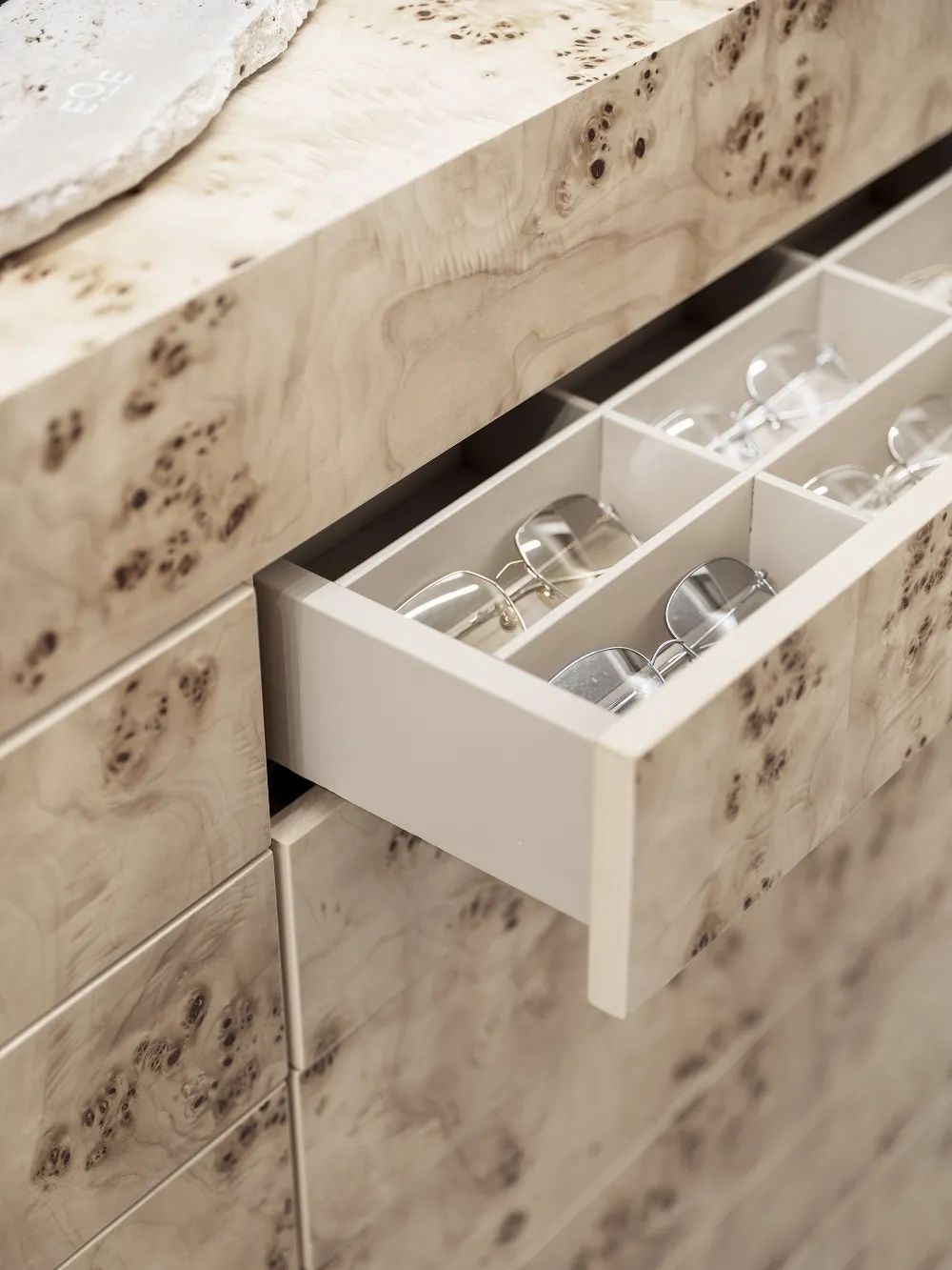 瑞典 EoE 眼镜店设计丨MER Architects-2