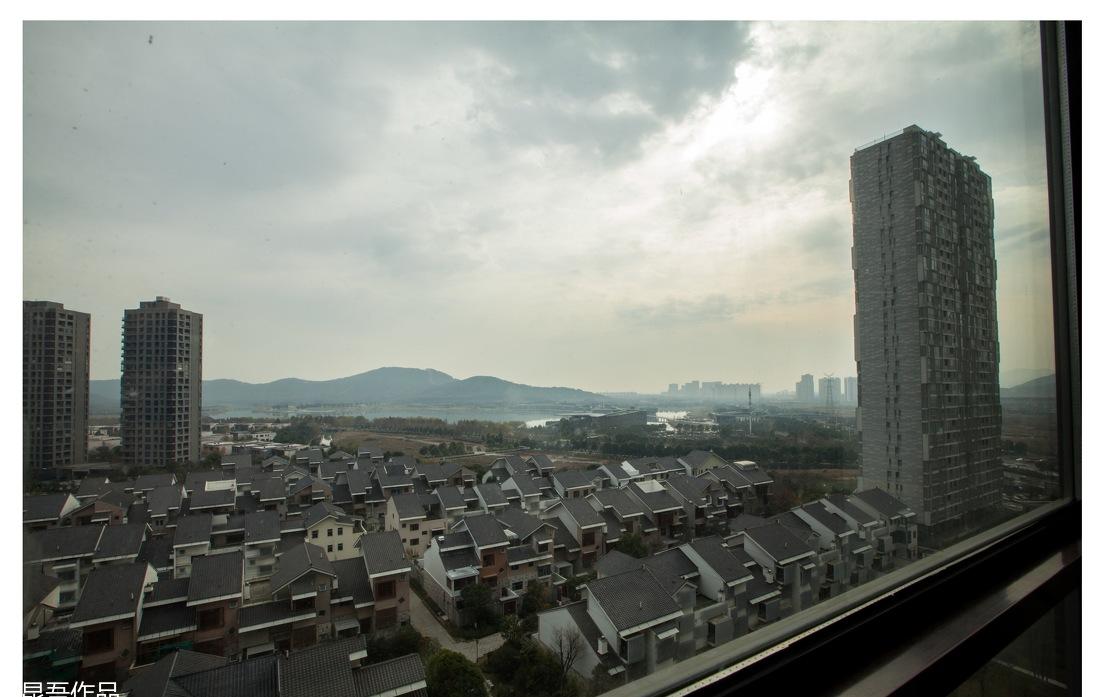 现代中式客厅设计，展现自然对称之美-14