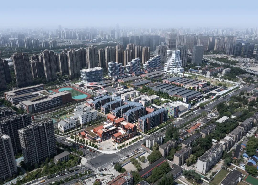 从工业废墟到创意地标：合肥合柴1972文创园改造项目-10