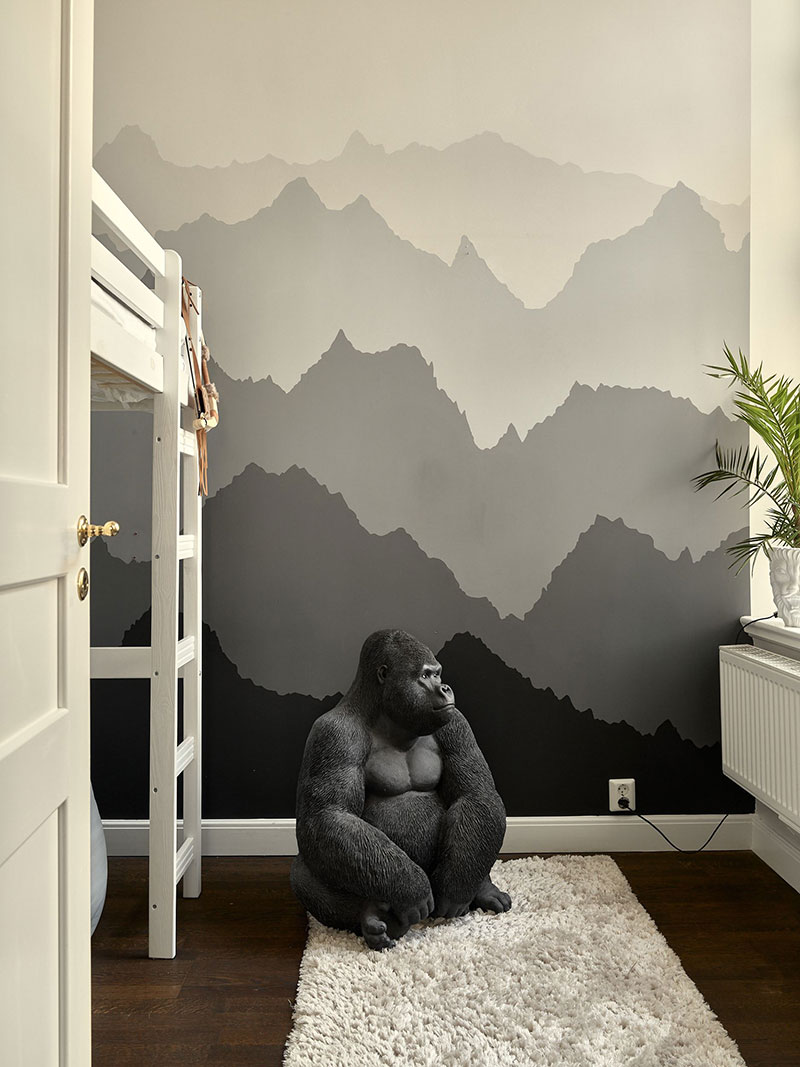 带有黑色家庭图书馆的斯堪的纳维亚式公寓(109 平方米)-26