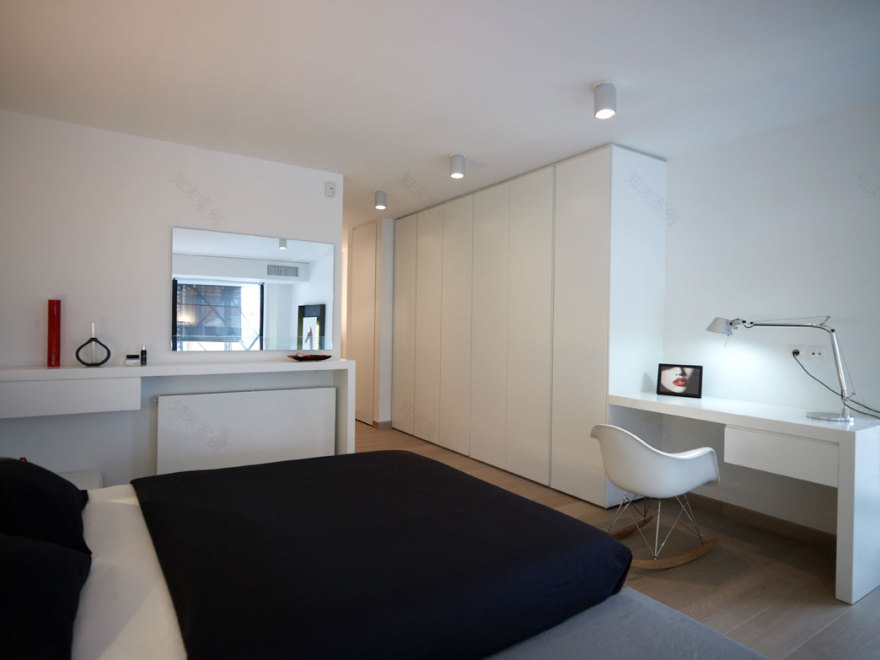 白色城市阁楼公寓丨希腊雅典丨Theano Potamianou Ravazoula-4