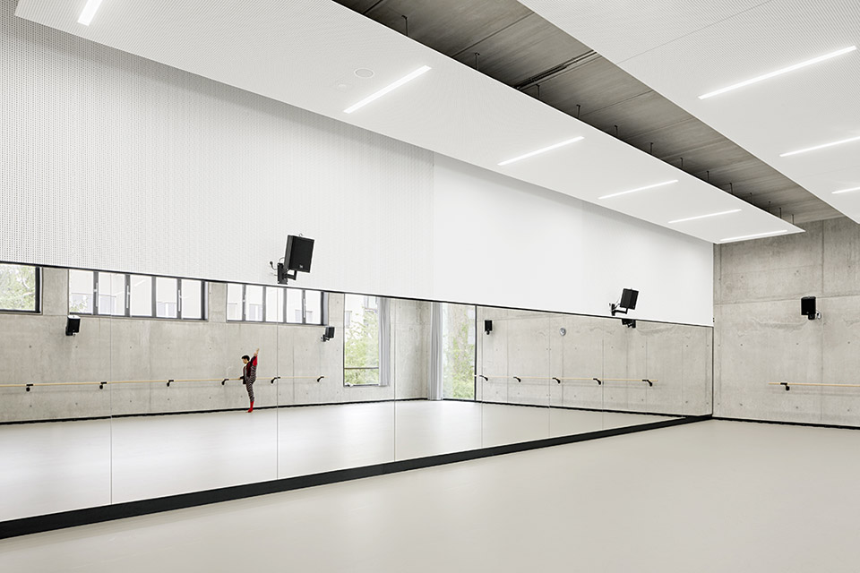 莱茵德意志歌剧院芭蕾舞排练厅,德国 / gmp-12