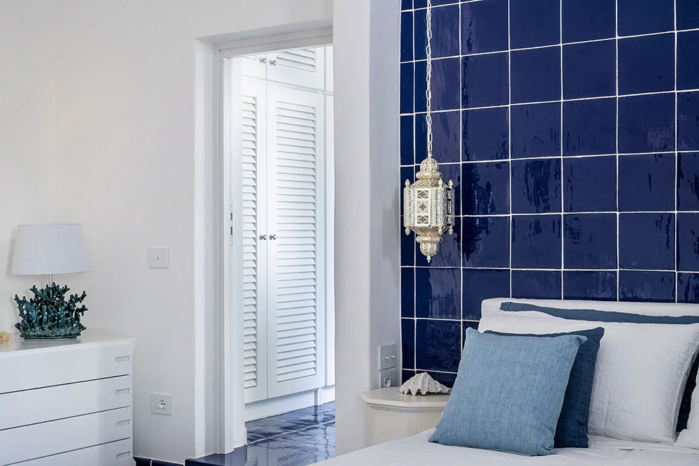 海洋风格与摩洛哥图案：西西里岛鼓舞人心的夏日之家-6