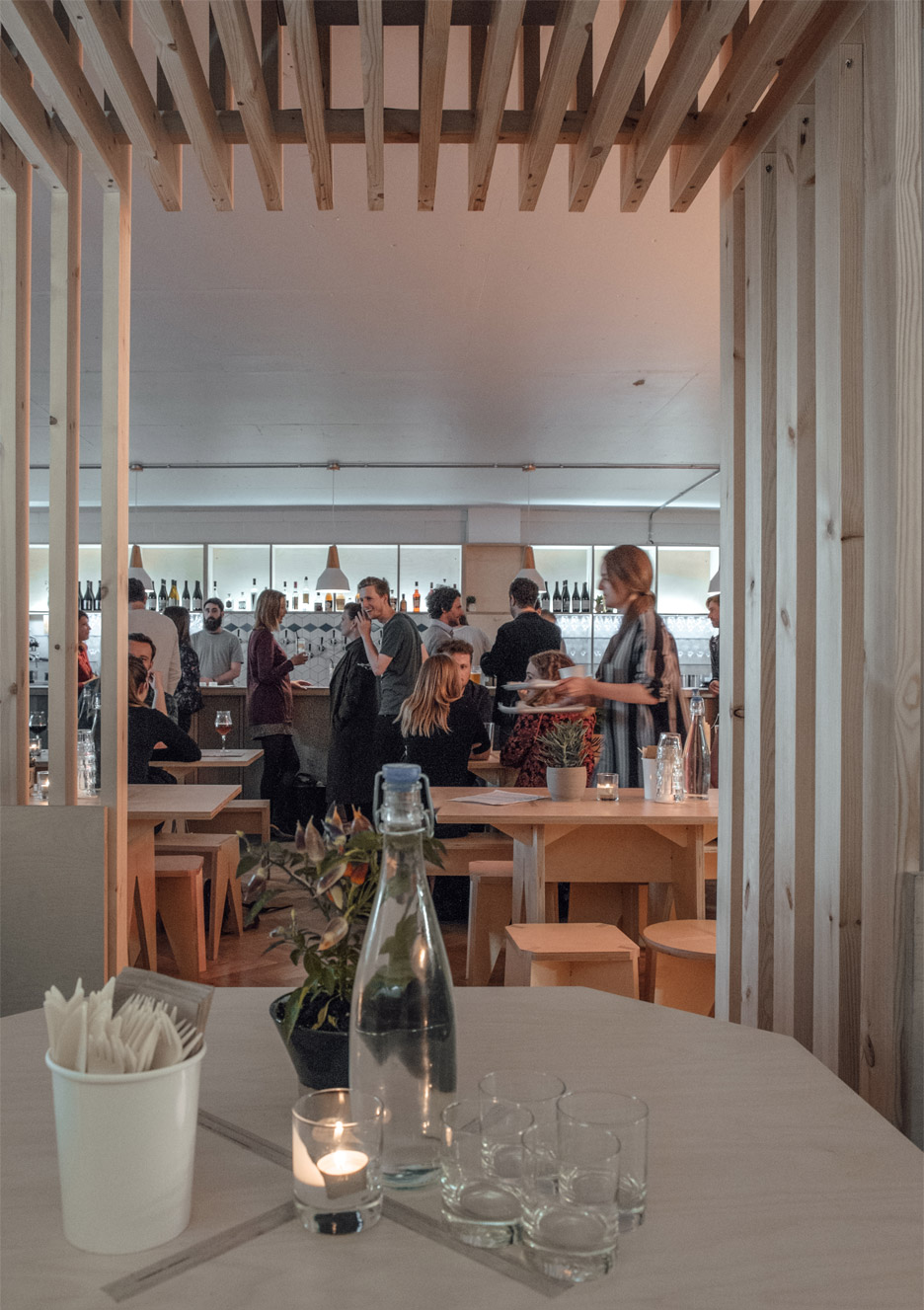 伦敦奥运建筑群变身木质工艺啤酒厂-16