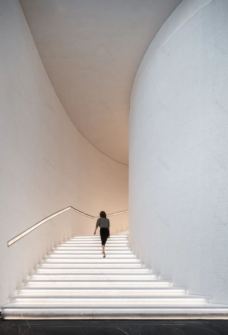 上海中粮瑞虹·海景壹号美学馆丨中国上海丨HWCD 设计团队-36