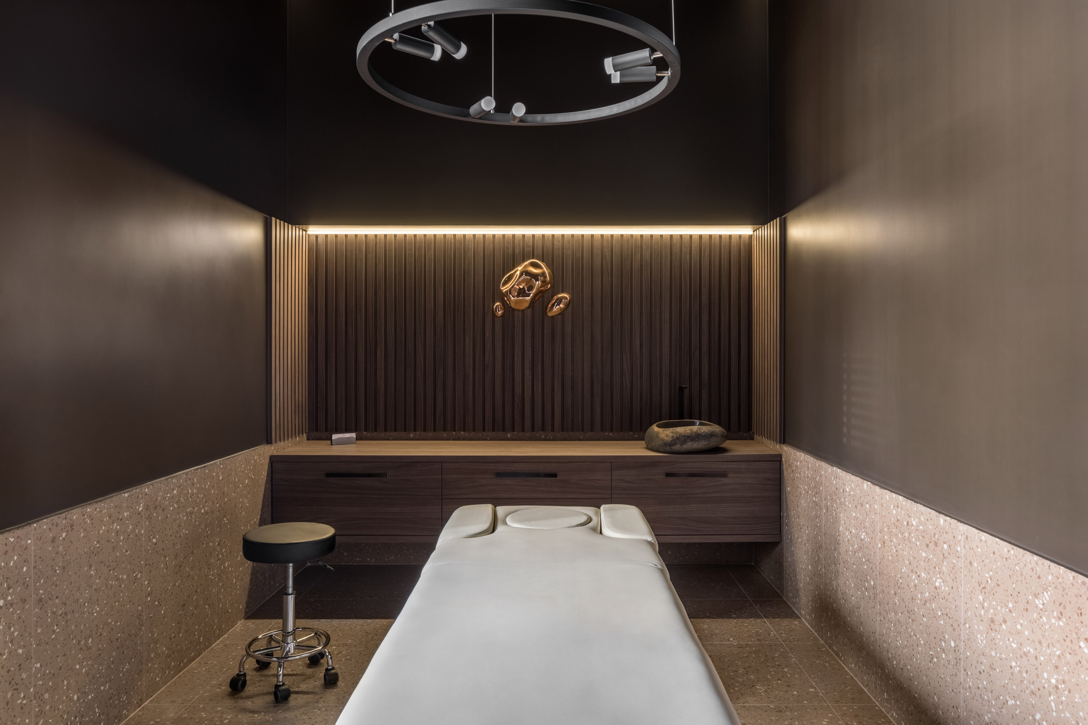 特列斯诺·普列列斯诺 第二部分

注：TELESNO PRELESTNO可能是特定的名称，由于缺乏更多背景信息，只能按音译处理 丨乌克兰丨Alexander Kornienko,Elena Kornienko-10