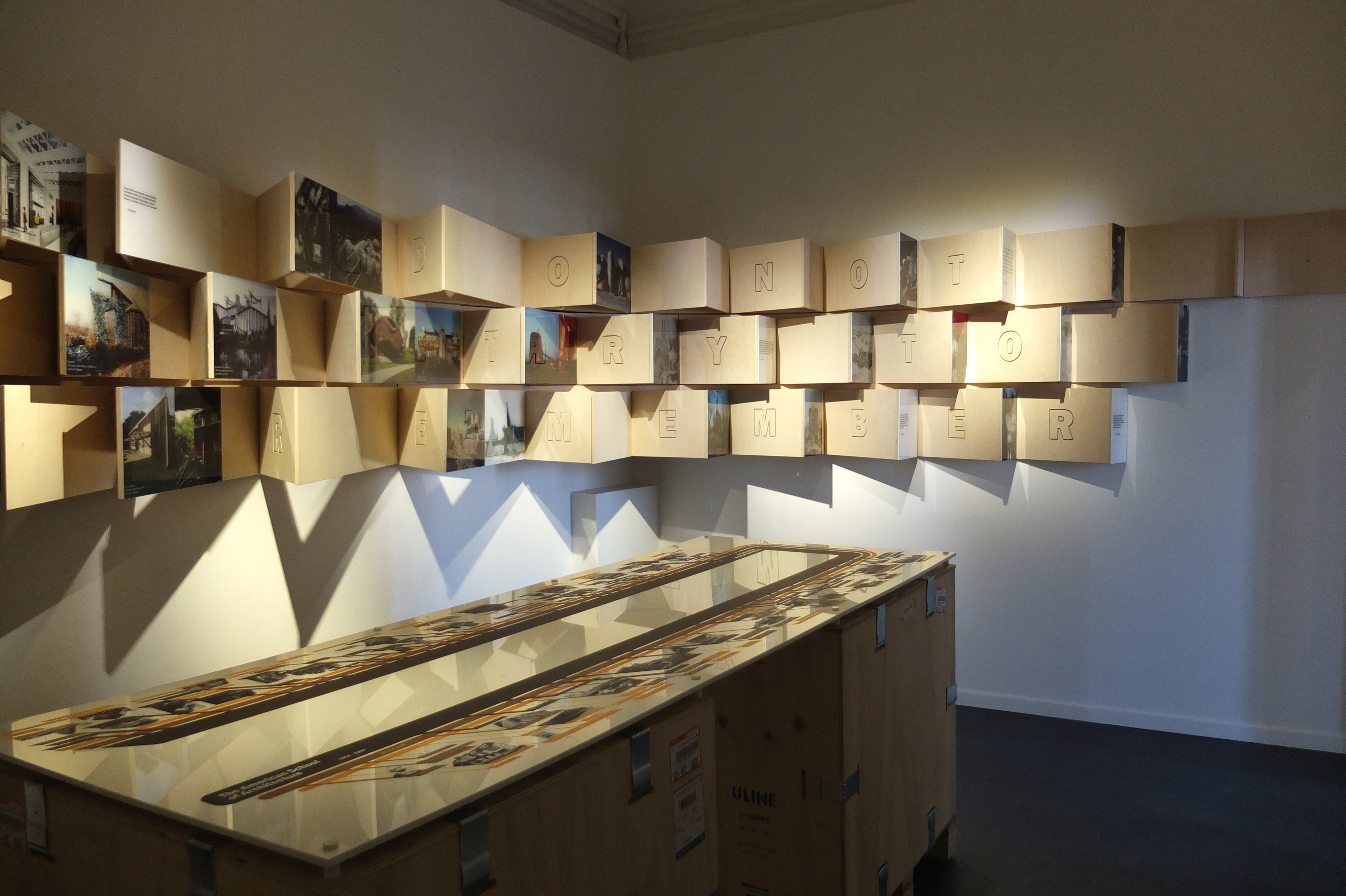 美国威尼斯学校展览设计-10