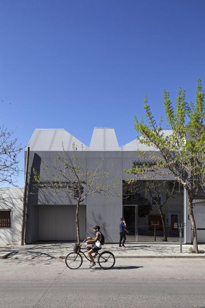 阿根廷 SCC·Villa Clinic 的多面膜设计-46