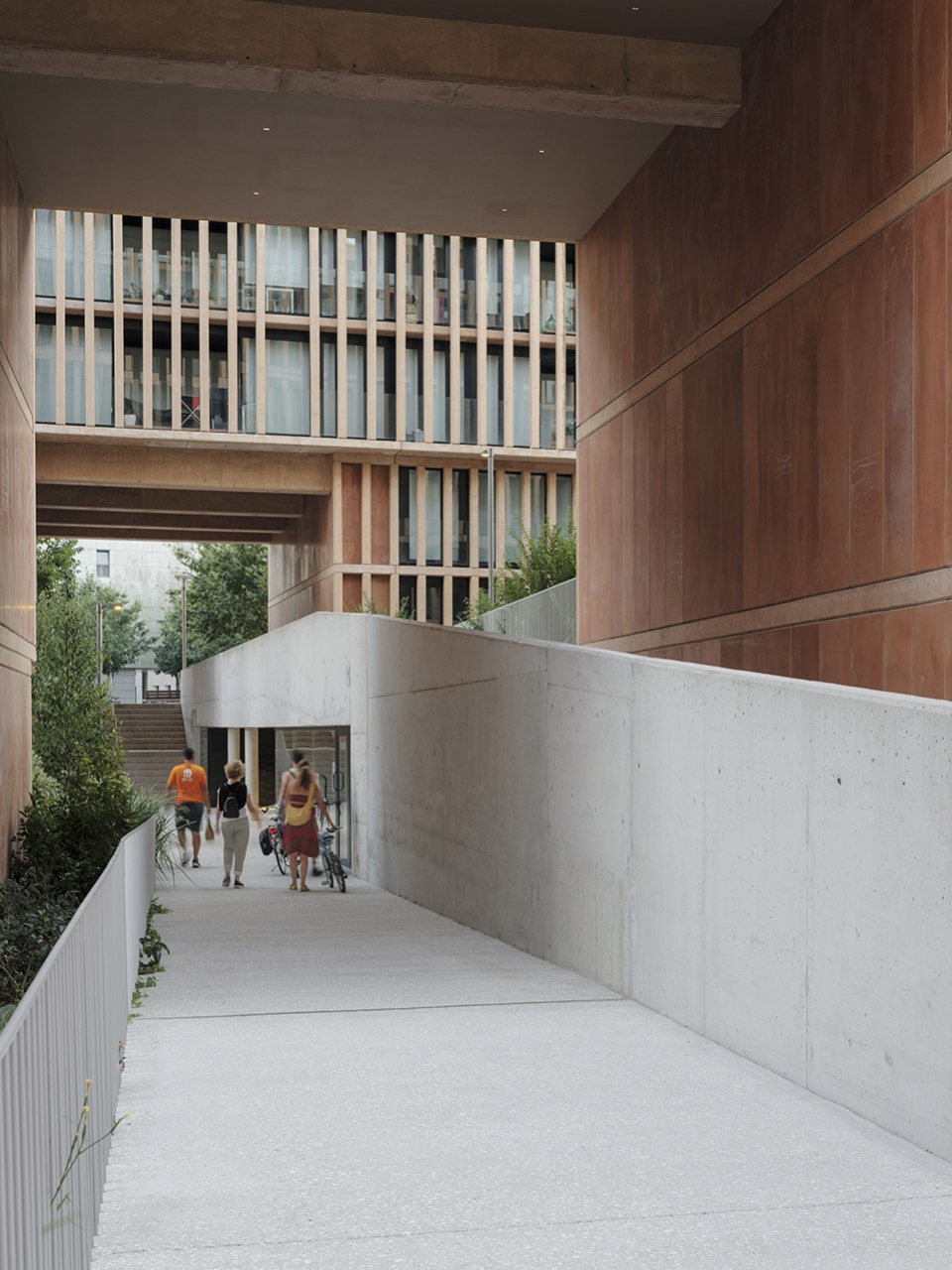 西班牙 Cornes Espacio 住宅楼 | 工业风绿色住宅的典范-30