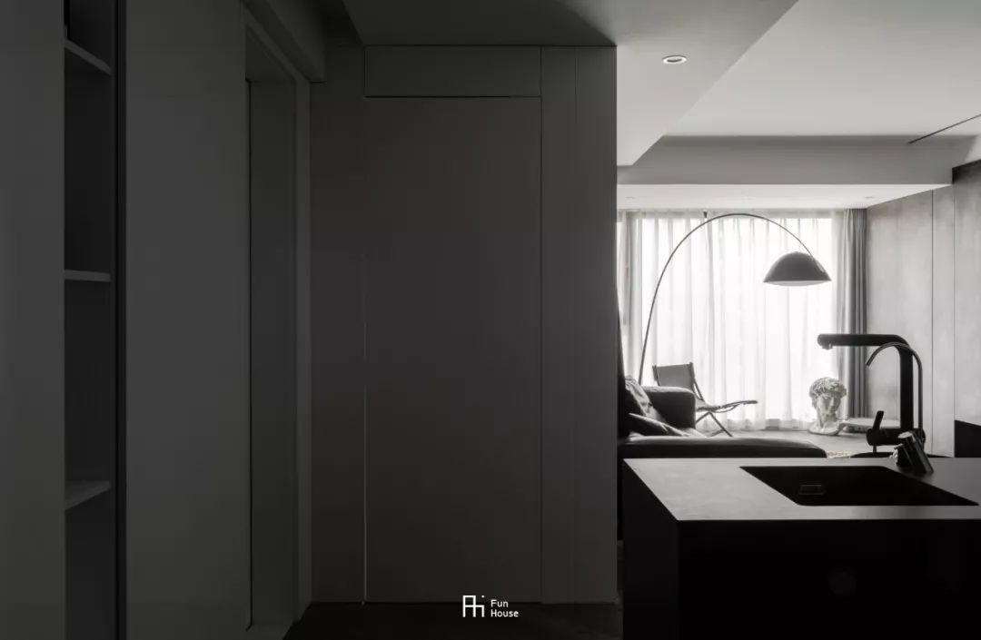 暗色方室 | FunHouse 设计融入宇宙元素-17
