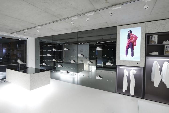 德国 SLFT 鞋店-10