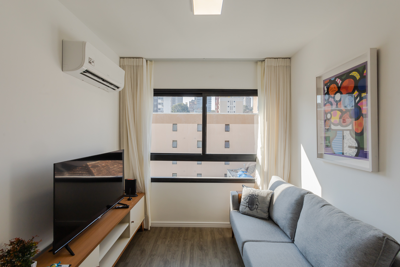 Modern Airbnb Apartment-2