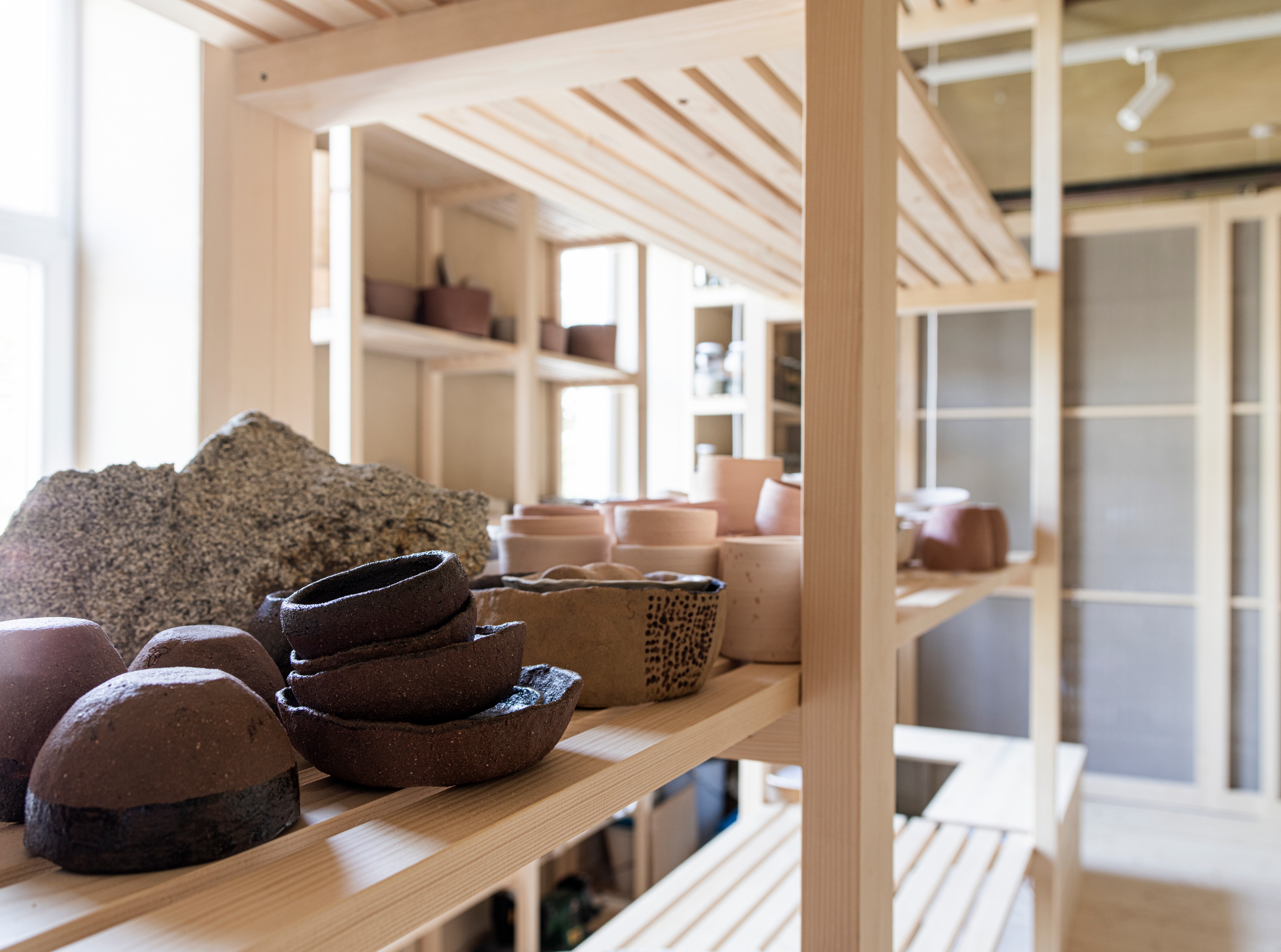 140 年老屋蜕变,自然材料打造的现代空间-15