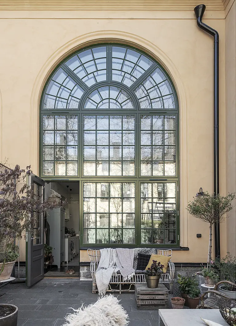 17 世纪瑞典旧厂房惊艳变身，设计师打造独特空中阁楼-17