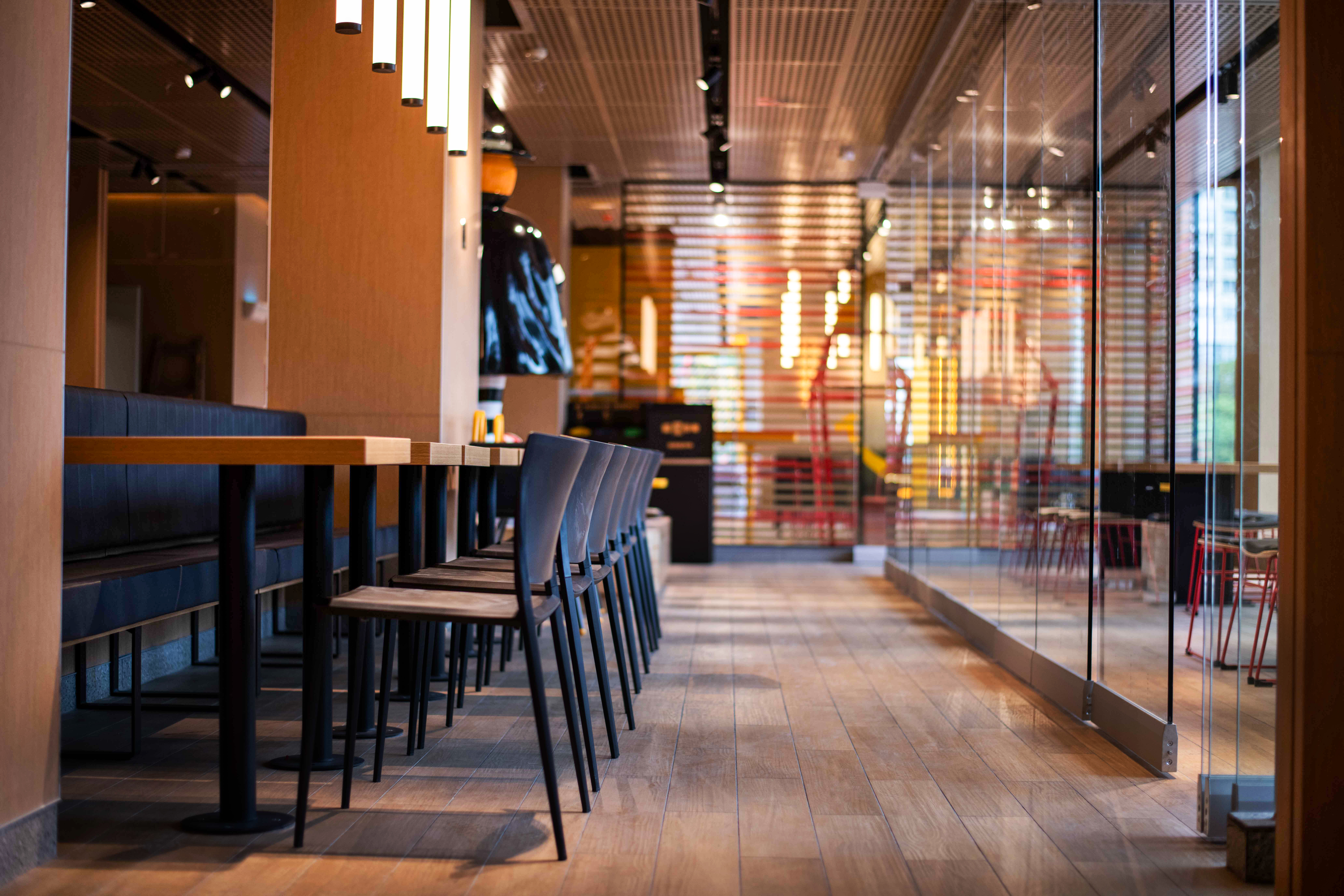 麦当劳广州（海印缤缤广场店）丨中国广州-12