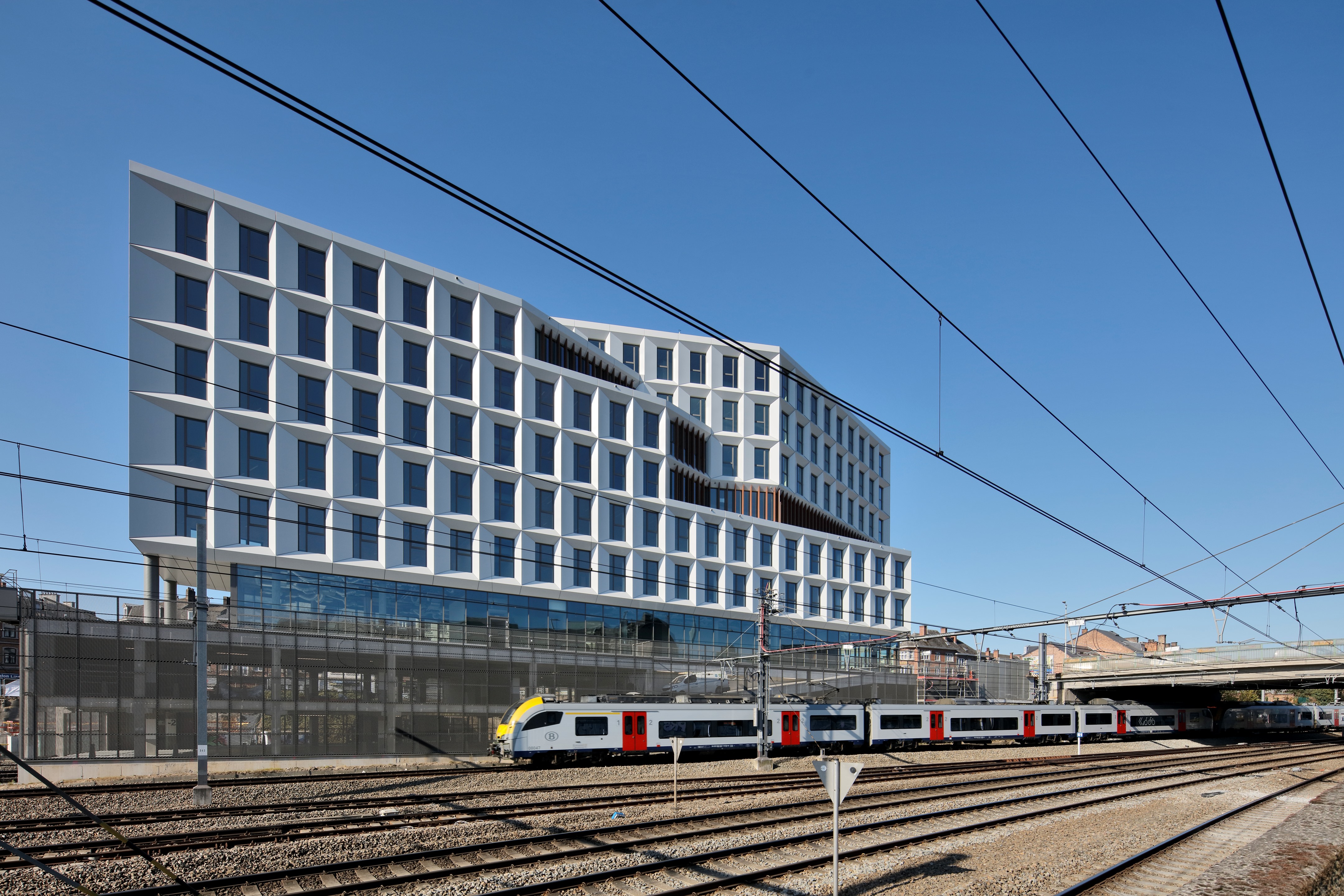 比利时那慕尔办公建筑丨Édifier-12