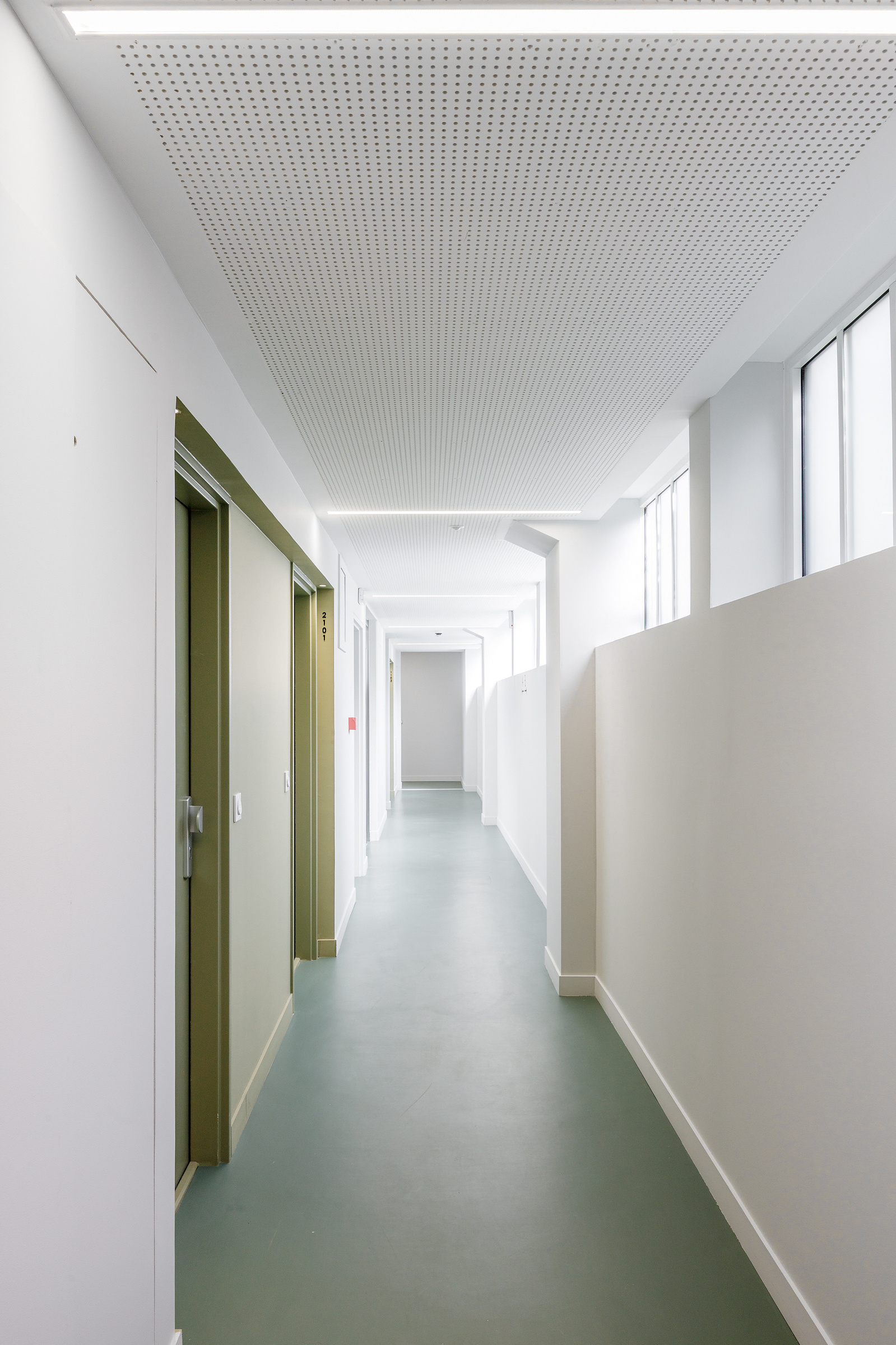 Parking Lot into Social Housing Residence丨NZI Architectes-54