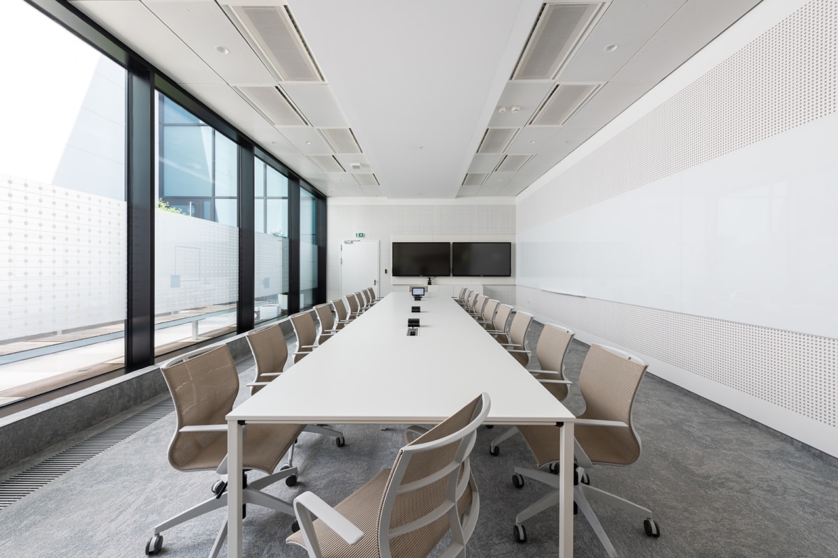 绿色 oasis 的创新办公室设计  梅莱克斯办公室丨保加利亚索非亚丨Fimera Design Studio-31