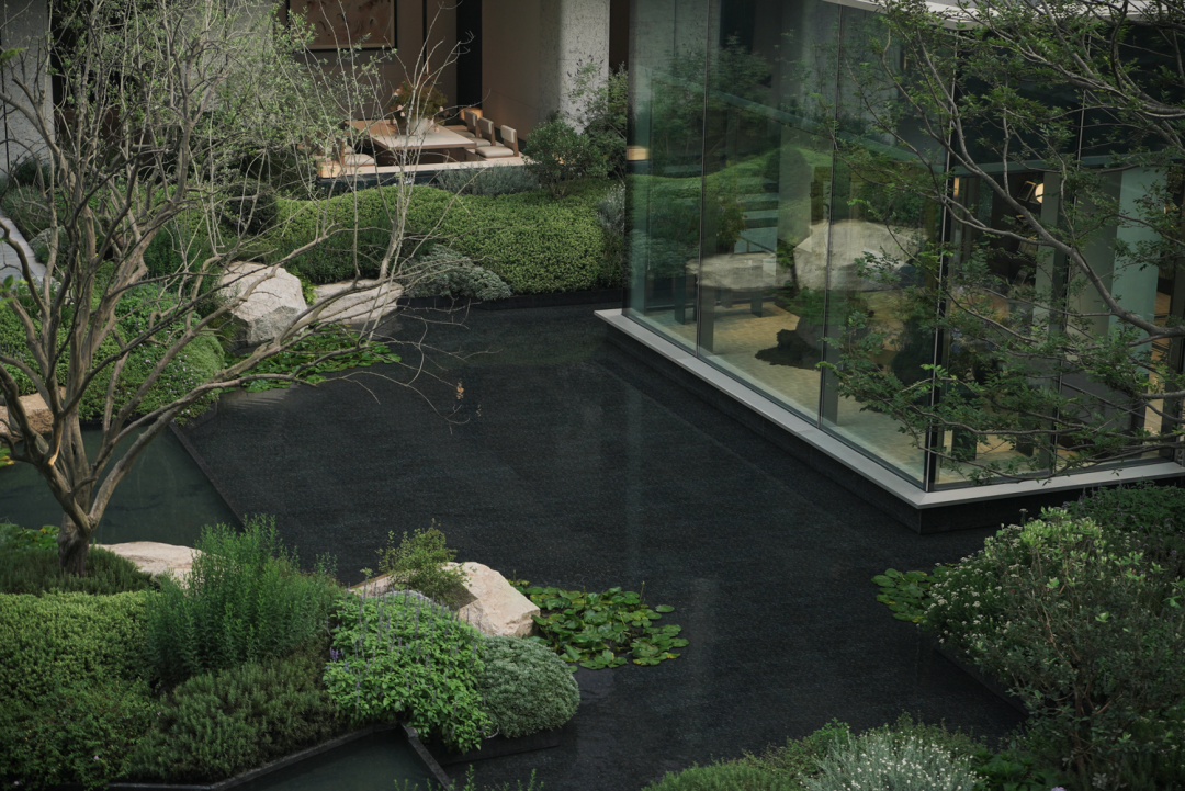 在蓝绿森境里，续写自然与轻奢的故事——华润置地时代之城二期花境-23