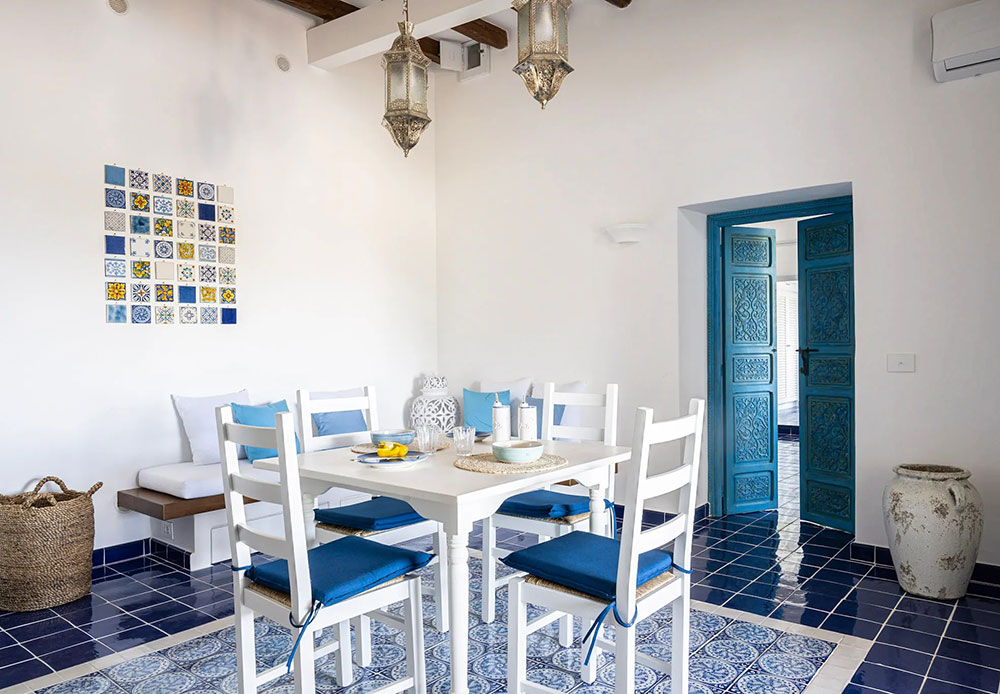 海洋风格与摩洛哥图案：西西里岛鼓舞人心的夏日之家-8