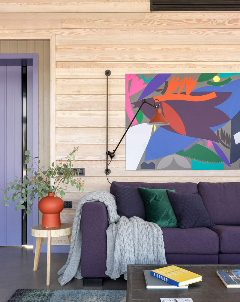 俄罗斯郊区木质小屋 | 玻璃墙、壁炉、桑拿,阿尔卑斯山风格-2