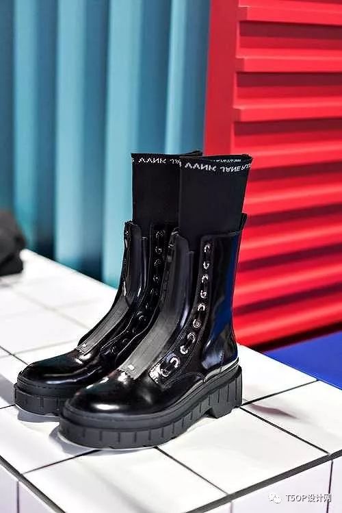 色彩与廓形 · VVNK 装置艺术空间 | Zinovatnaya-13