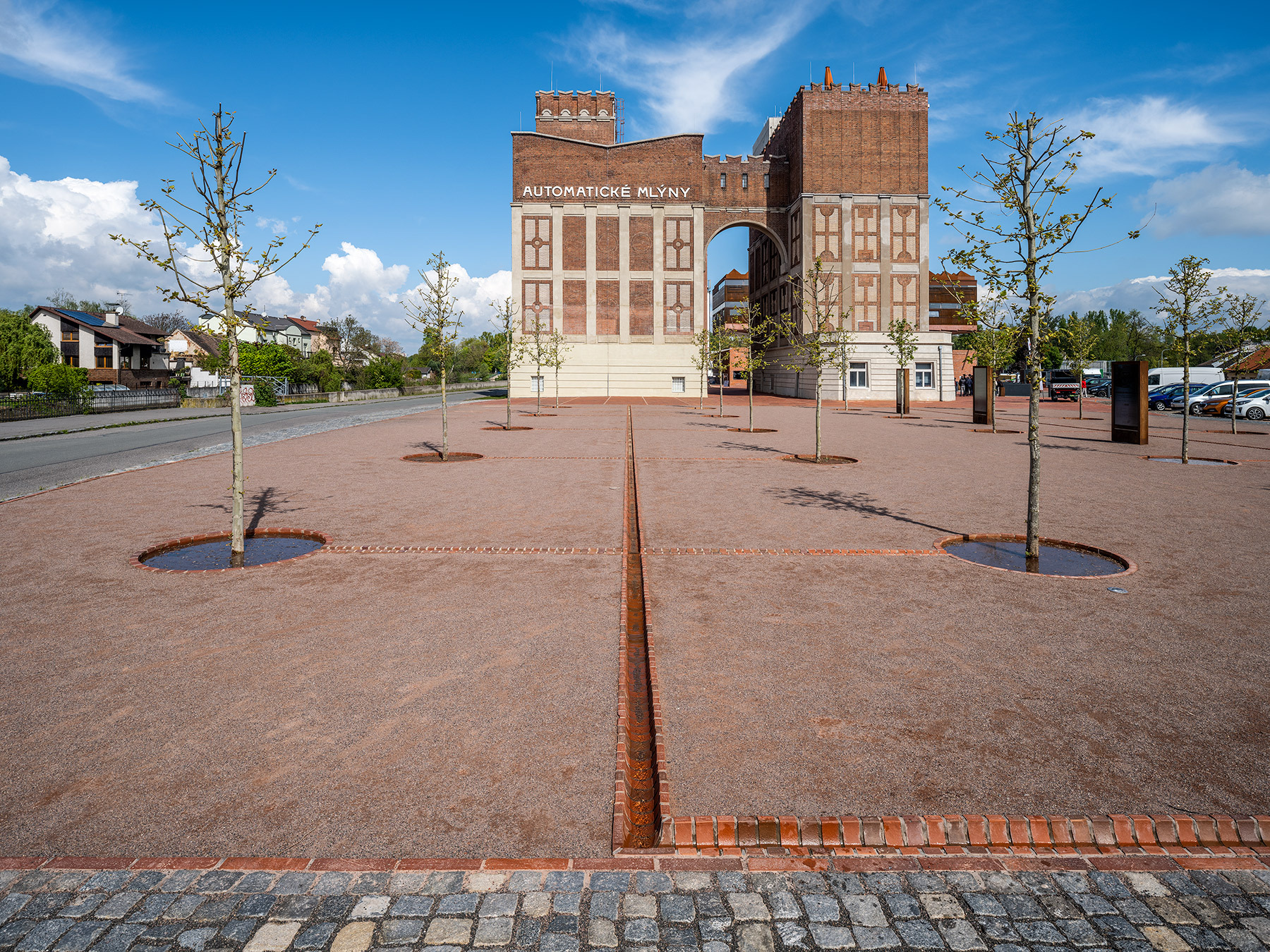 新舊共榮的城市典範：捷克舊磨坊改造，融合藝廊、教育中心、市民共享的文化場域 | FAM-20