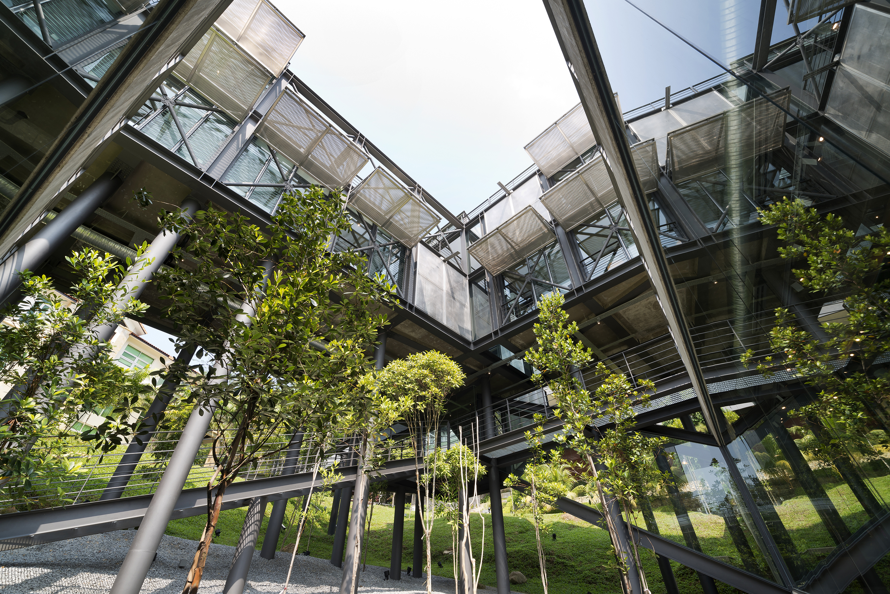 Cantilever House | Design Unit Sdn Bhd-19