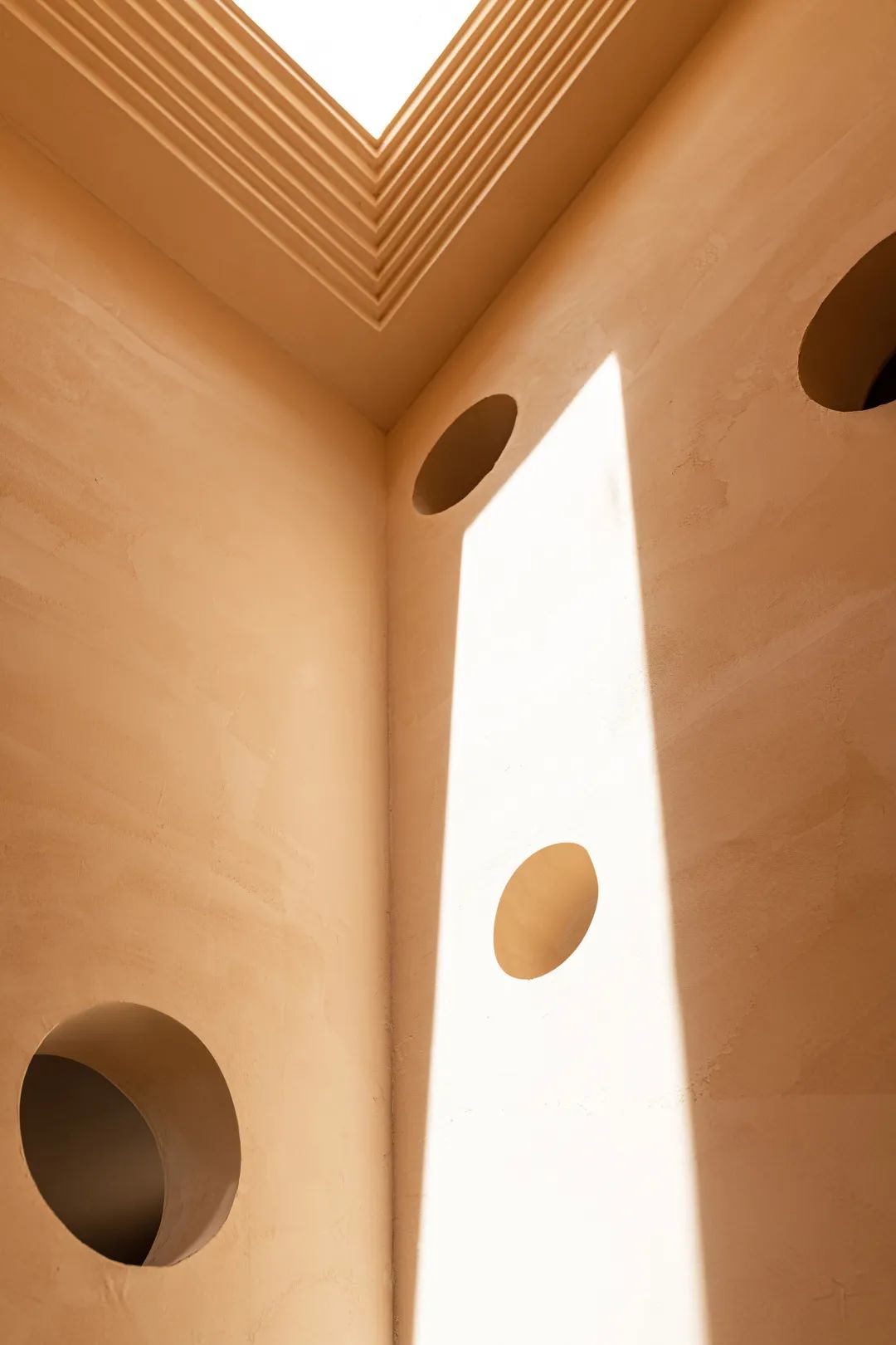 泸沽湖秋山酒店丨(YID)成都易禾上品室内装饰设计有限公司-0