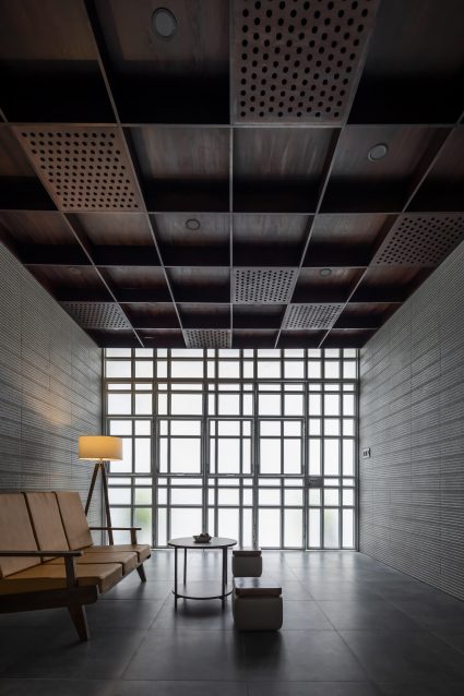 J酒店；J寓所；J住宅（需结合具体语境确定最合适的表述，这里提供较常见的几种，若非要取一种最可能通用的，优先选J酒店 ） 丨越南-28