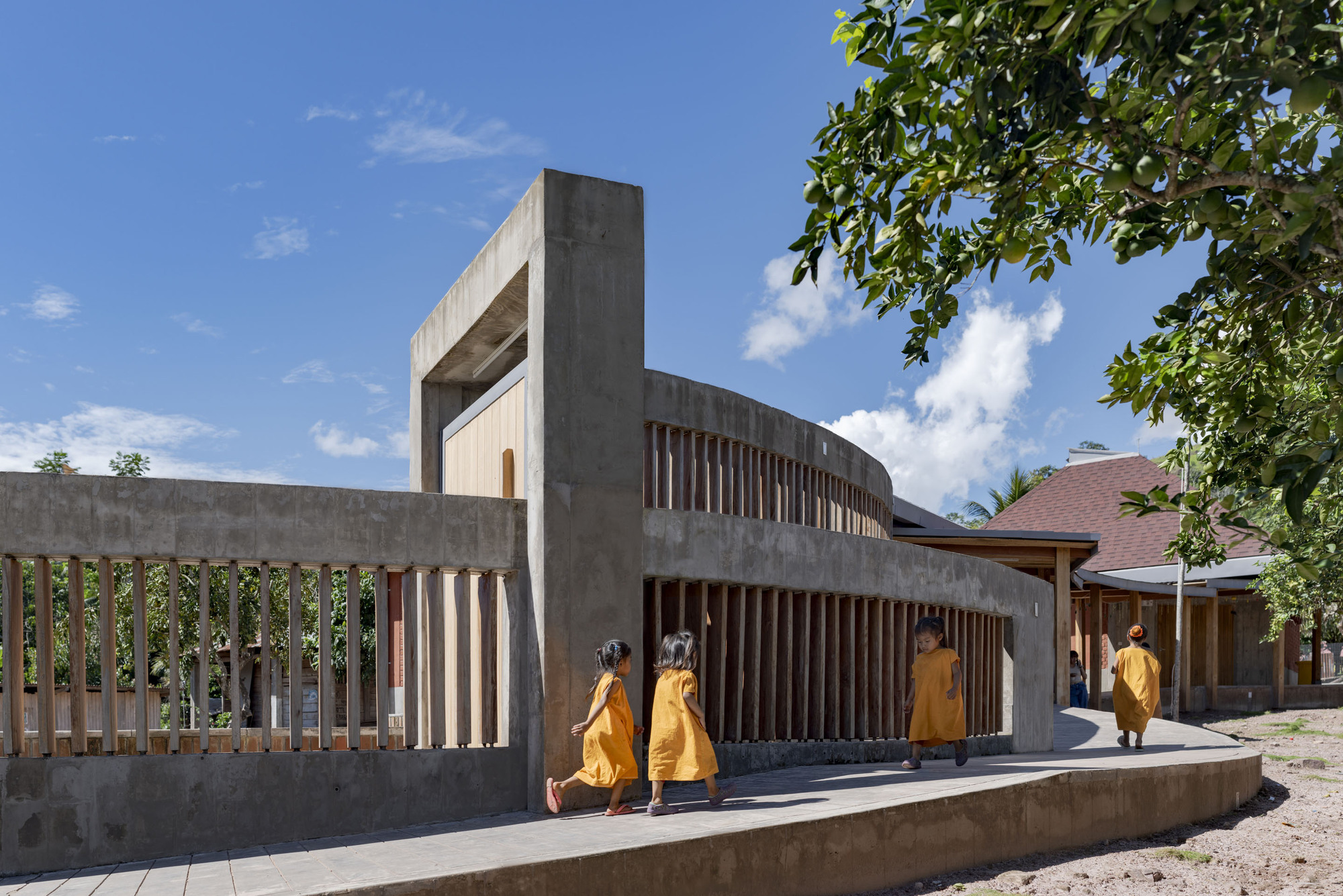 索诺莫罗幼儿园，塞米利亚斯

注：Semillas常见西班牙语含义为种子，这里作为特定名称音译处理 丨秘鲁圣马丁-18