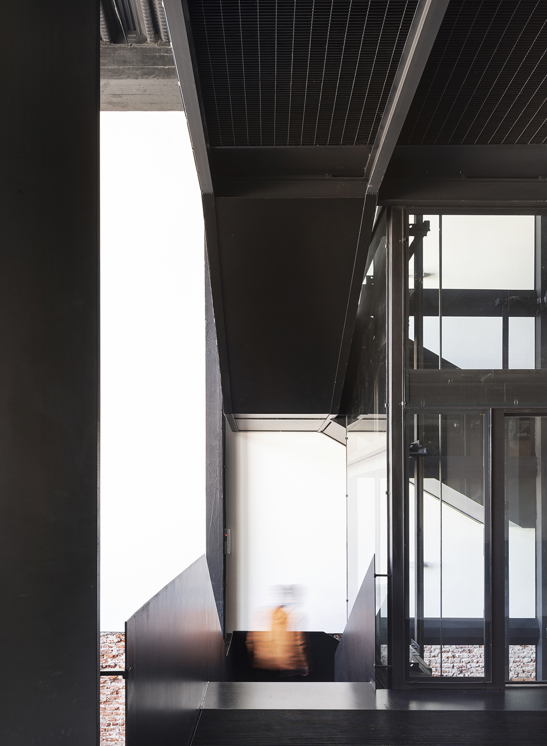 连续能量的转化 | Pedro Livni 的 Isla de Flores St.办公建筑-25