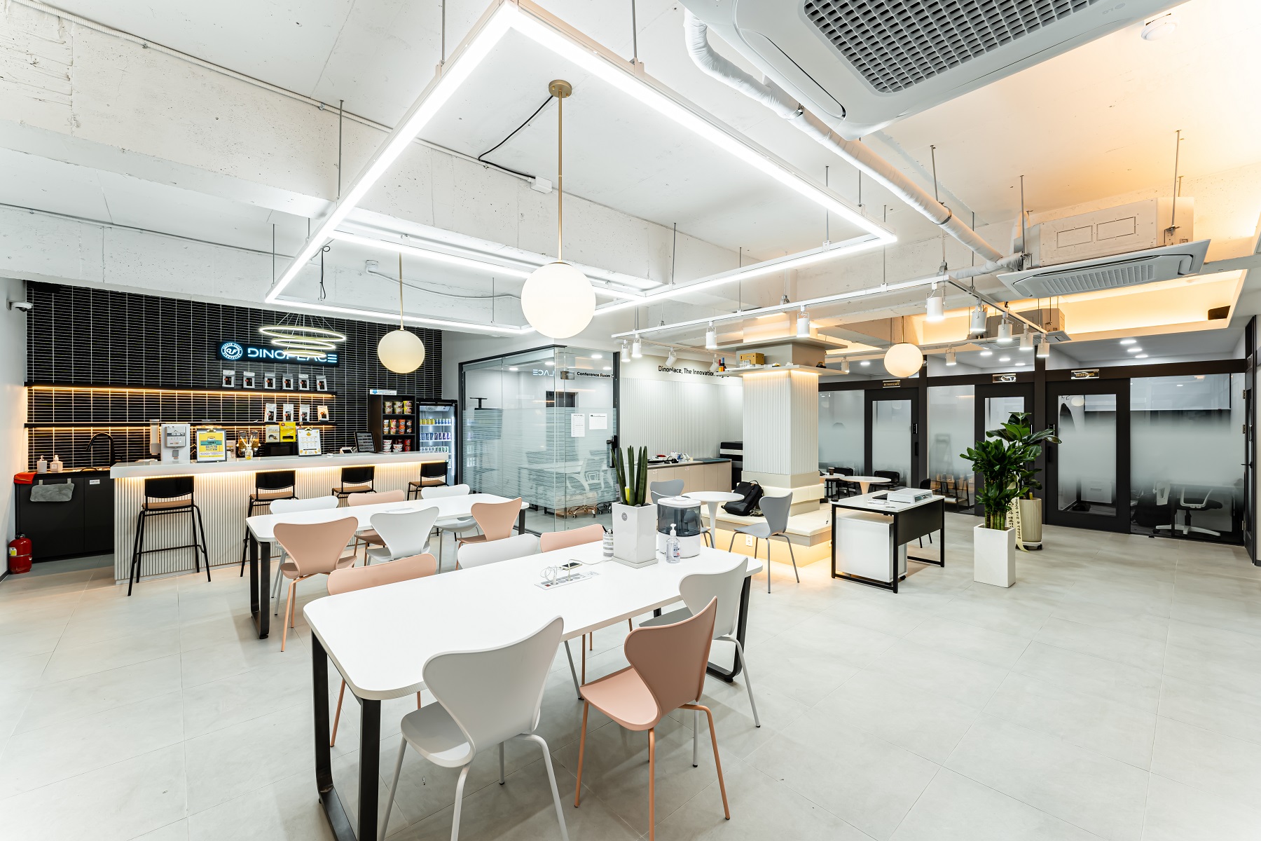 韩国清新白色办公室设计，展现极简之美-7