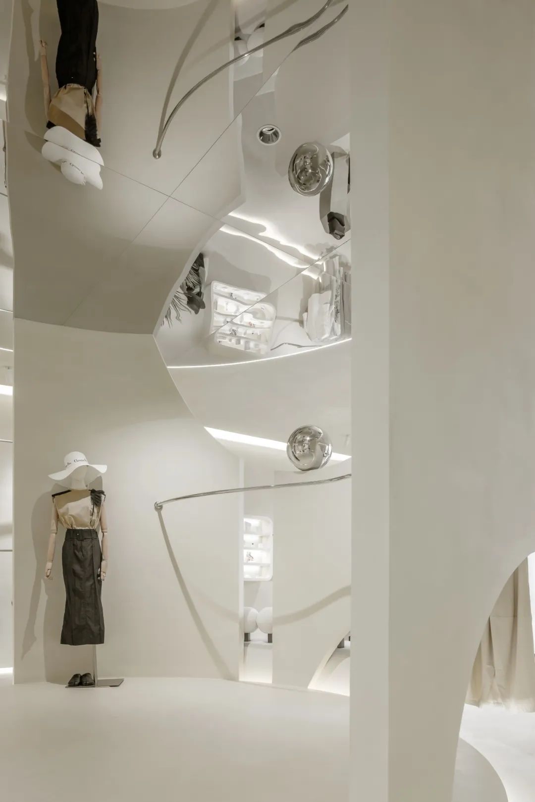 简缦诗服装店丨中国天津丨触觉设计-42