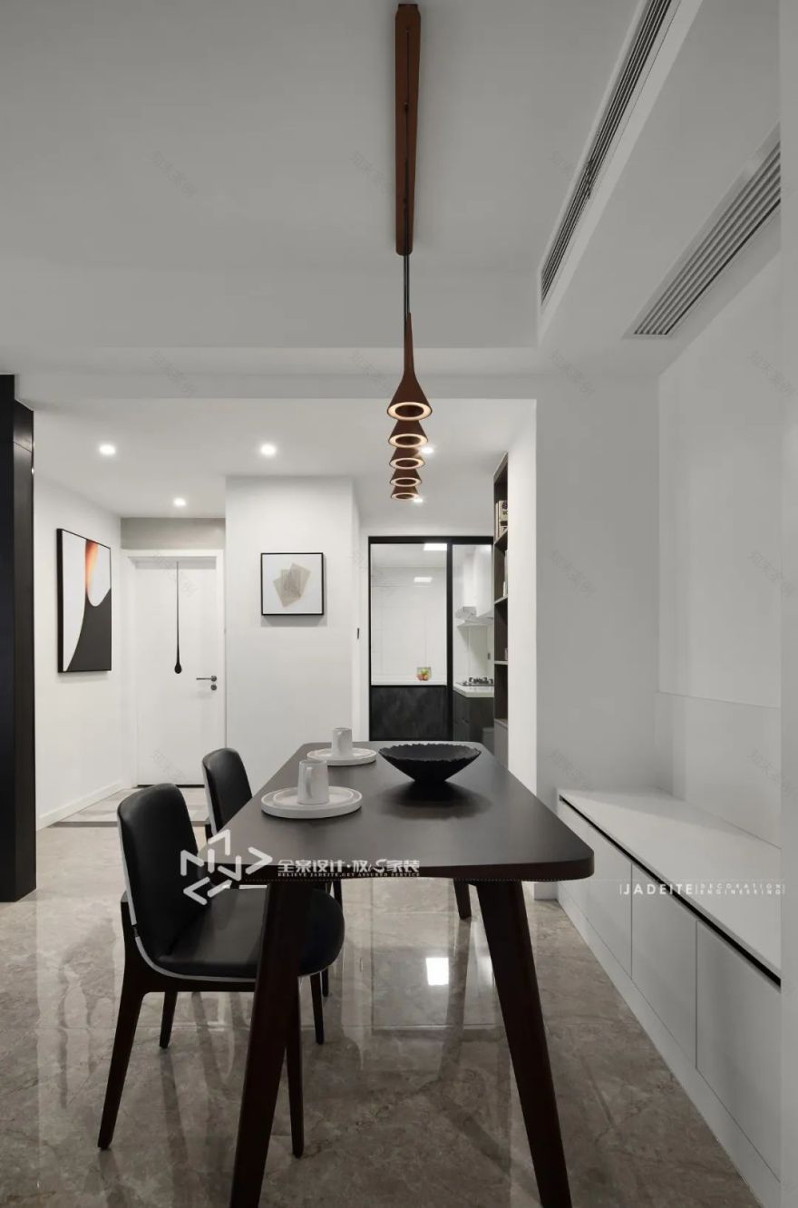 85㎡现代黑白灰,单身小哥哥的简洁时尚之家-48