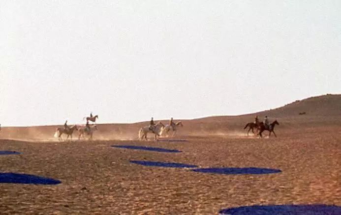 蓝色艺术空间，打造宁静与想象-25