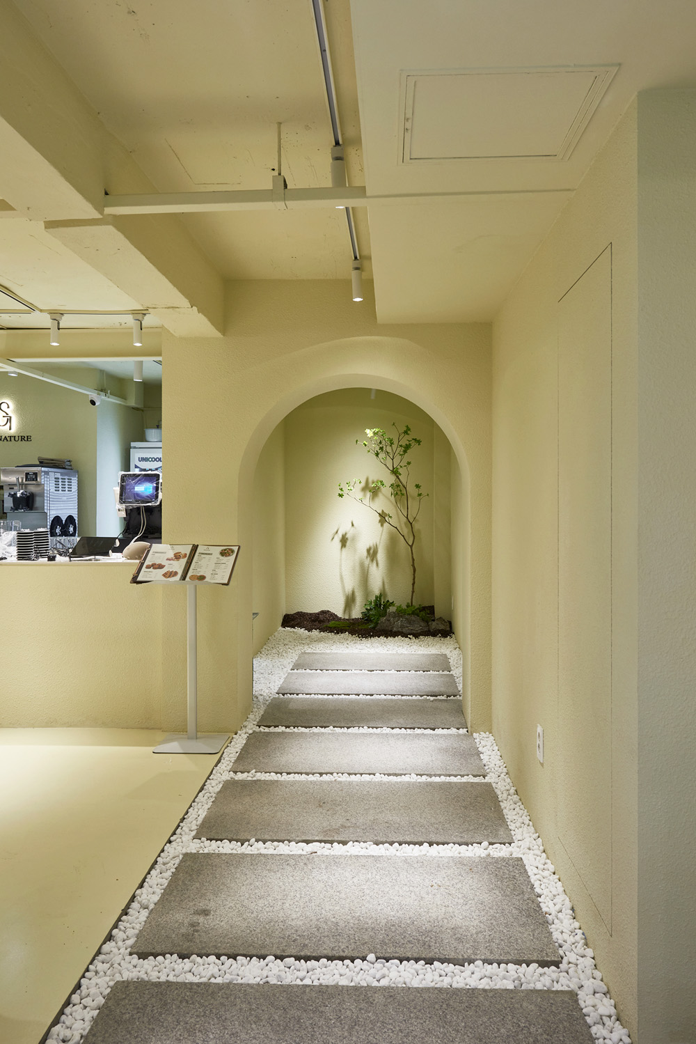 首尔 80 平高级设计咖啡厅-19