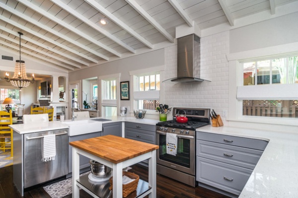 Houzz Tour: Would-Be House Flipper Falls Hard for a Florida Bungalow  -  Decor Ideas-45