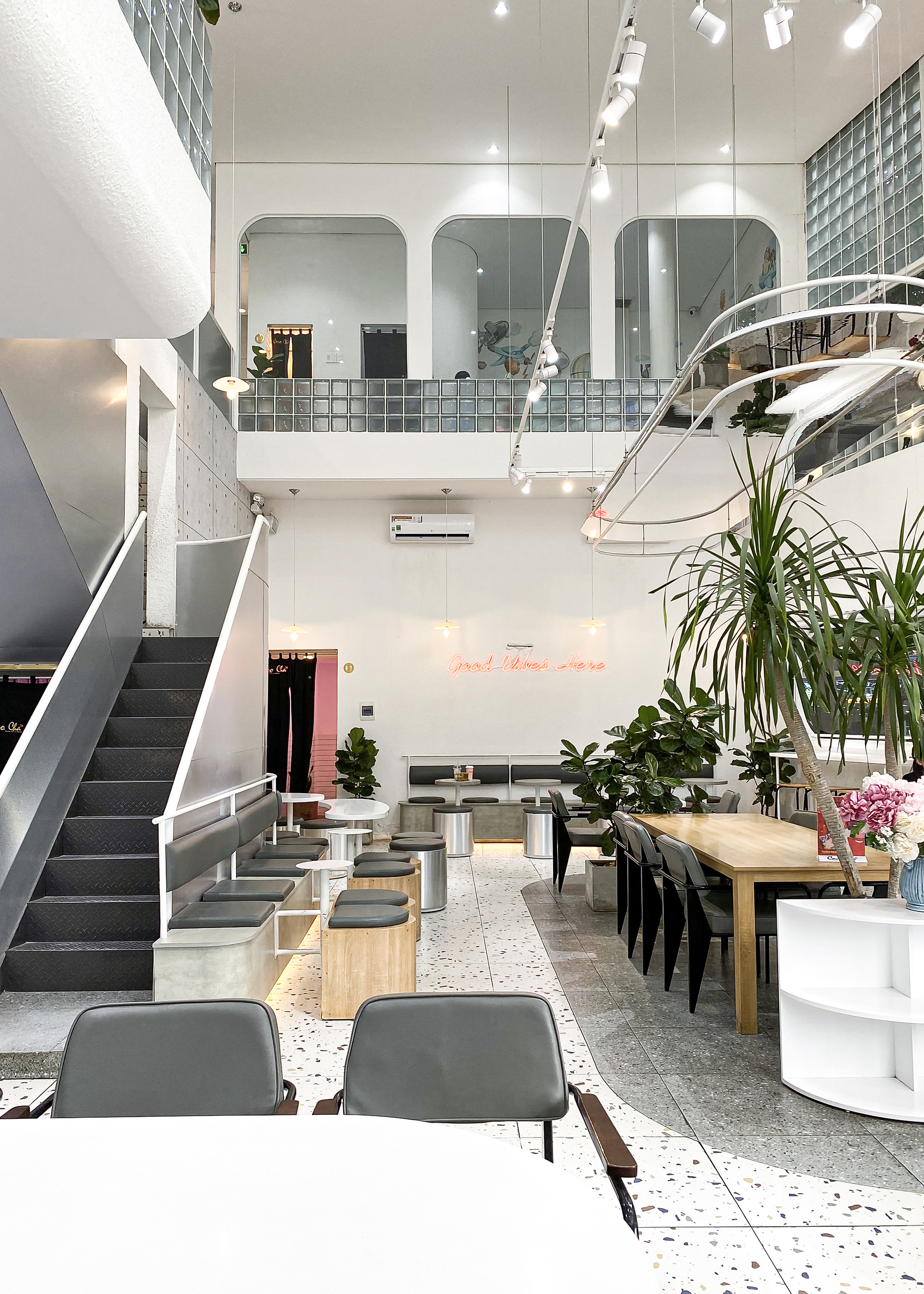 CoCo Cha 台湾茶和咖啡 – 白灯笼 | PT Arch Studio | 2023 | 越南-22