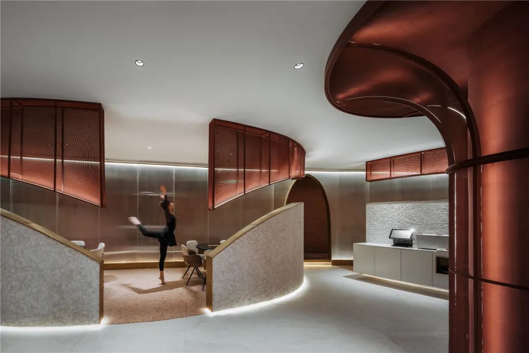 《朱雀打边炉》 | 诗意的火锅餐厅设计，诠释新中式风格-16