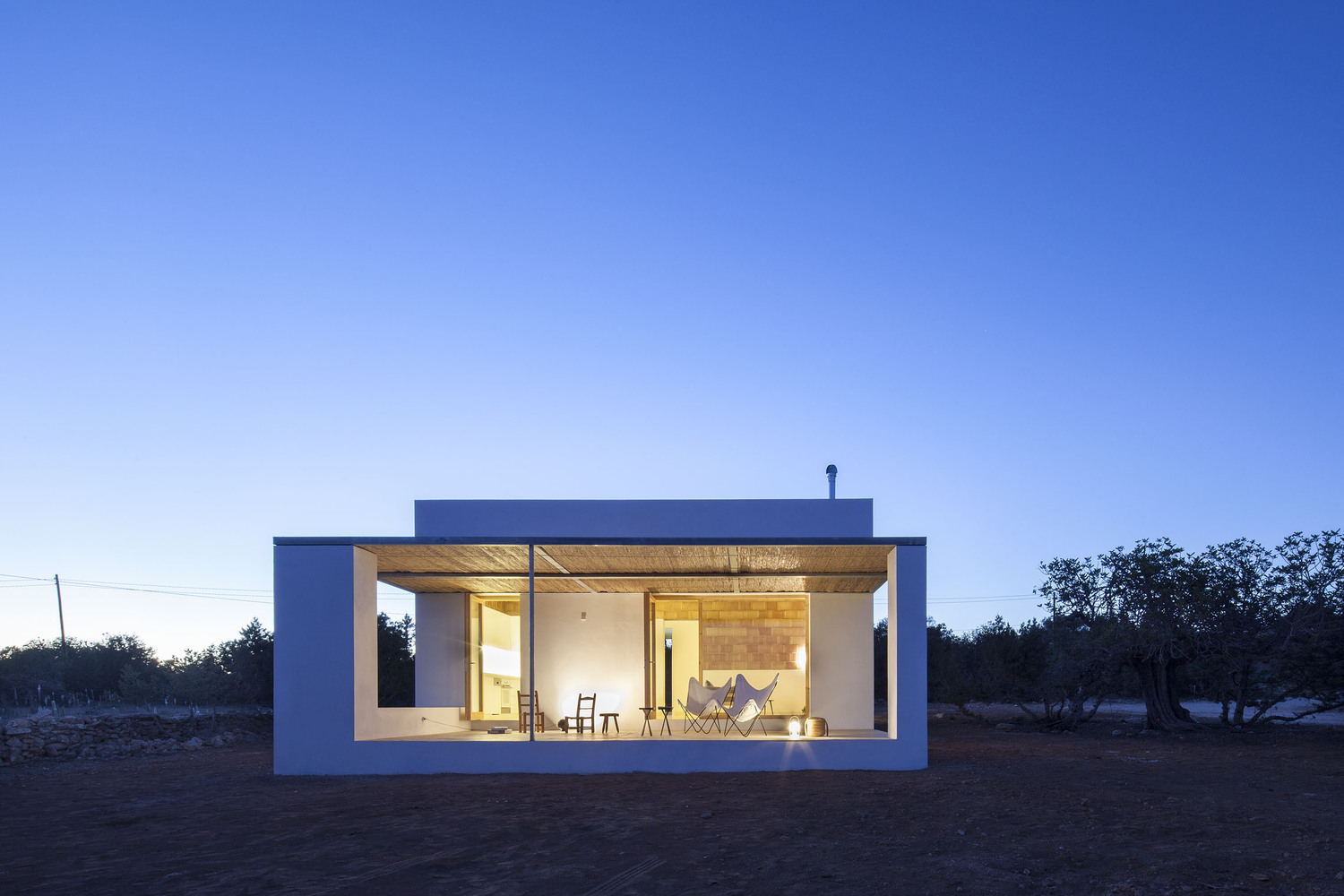 Small House on the Fabulous Island of Fomentera Designed by Marià Castelló-59