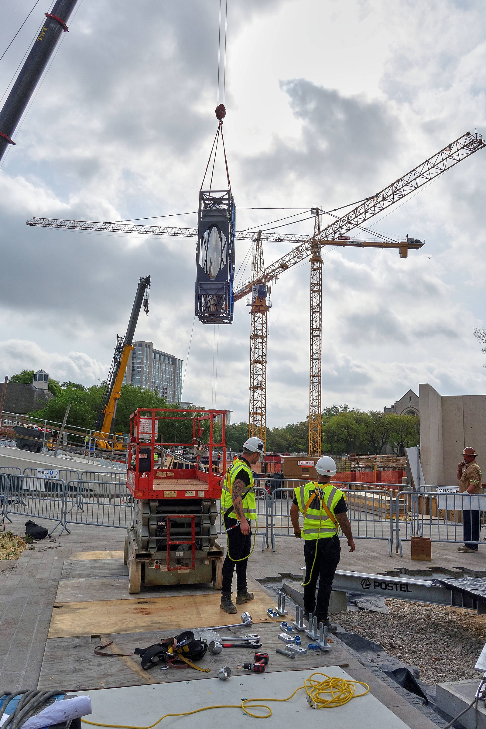 休斯顿美术馆玻璃尔艺术学院及广场雕塑安装项目丨安尼施·卡普尔（Anish Kapoor）-27