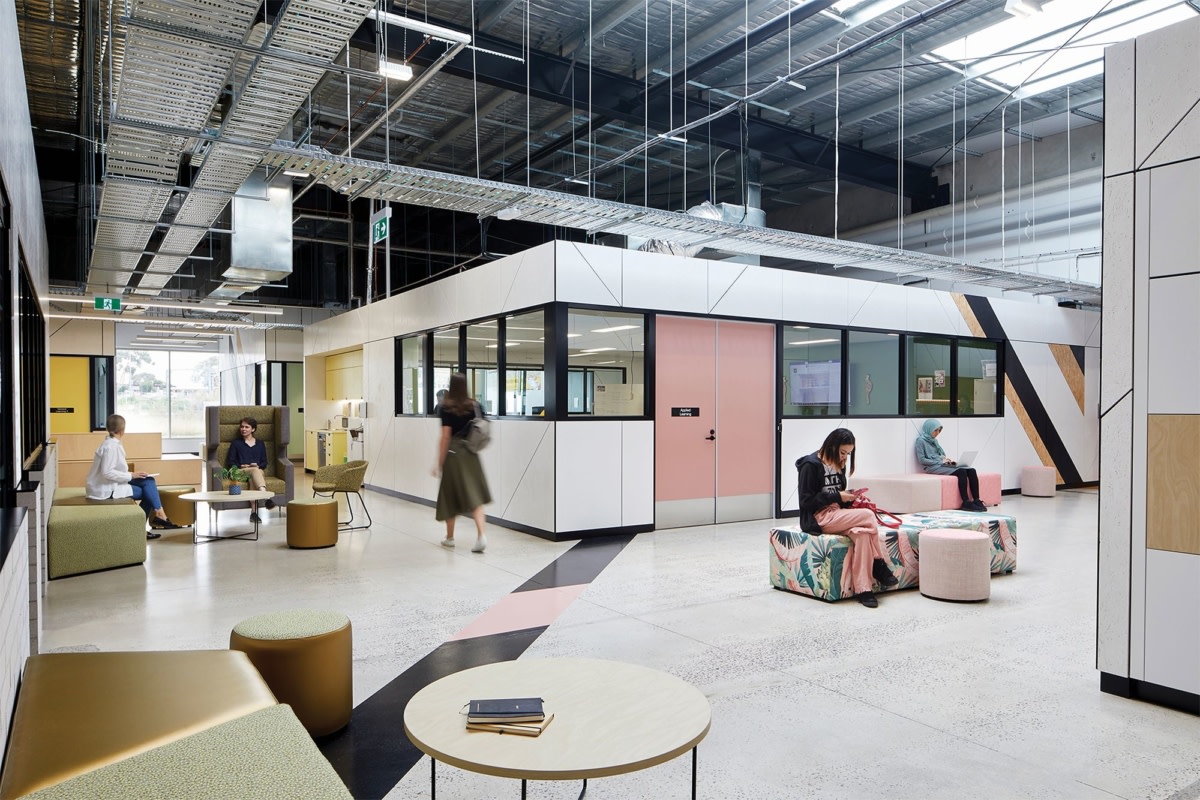 阳光校园 · 墨尔本劣势区中学设计丨澳大利亚墨尔本丨Gray Puksand-9