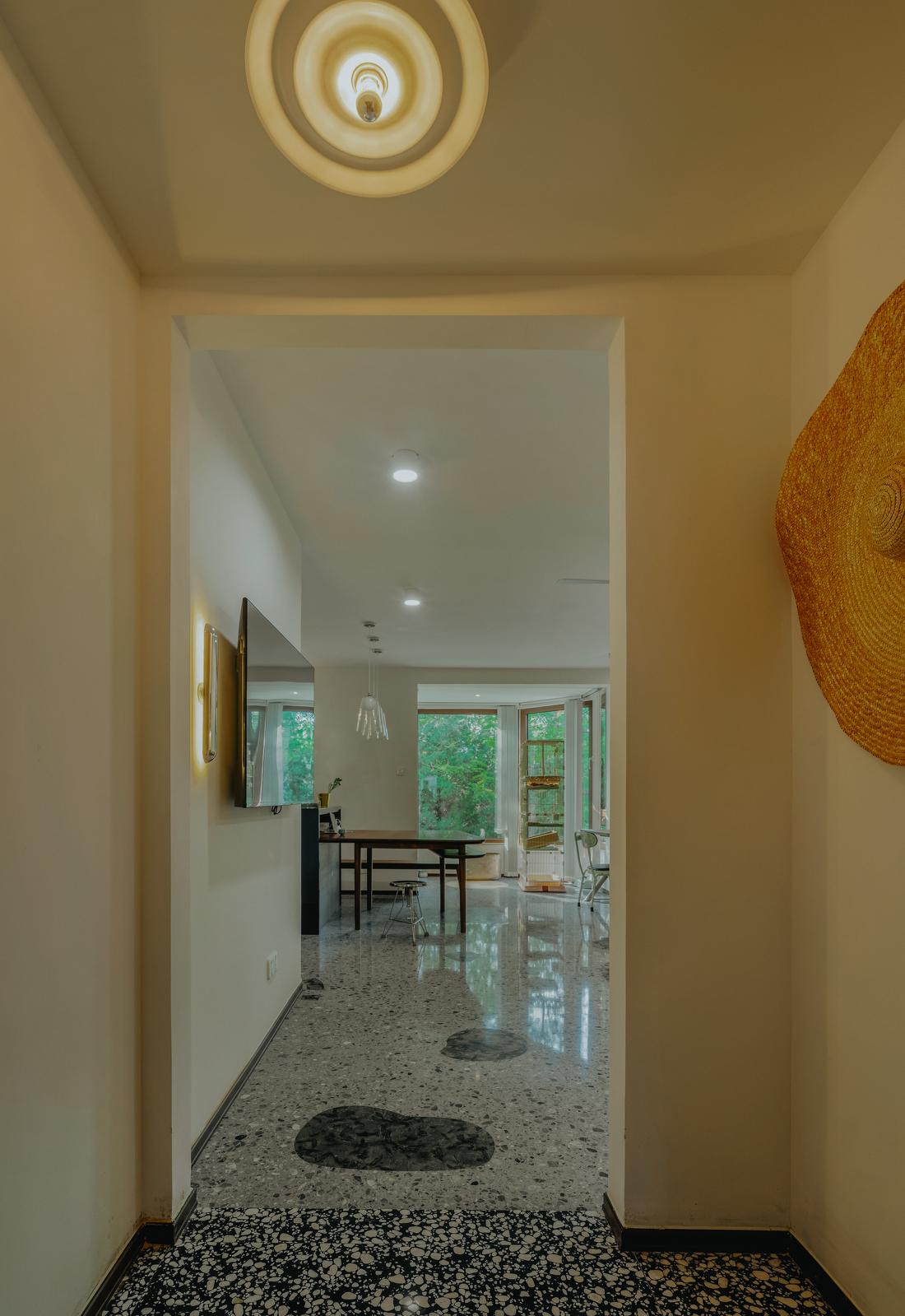 复古风一家三口的温馨之家-0