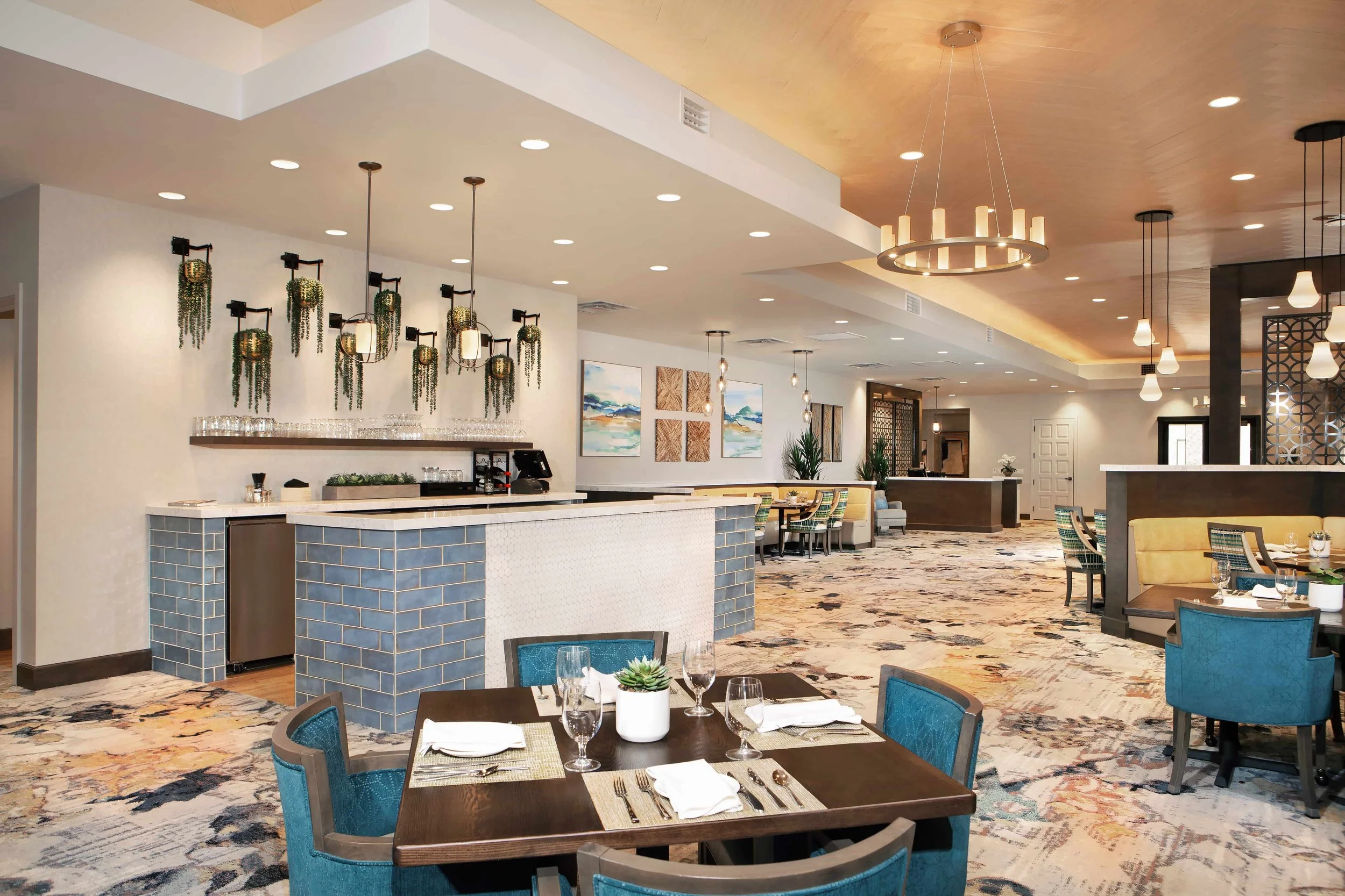 Inside The Colonnade's Gold-Winning Dining Renovation by Thoma-Holec Design — Thoma-Holec Design-16