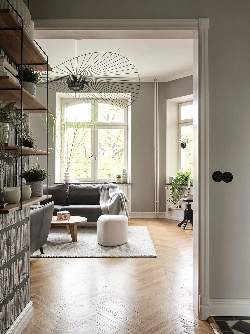 48m2 公寓 | 独特墙纸打造温馨怀旧空间-12