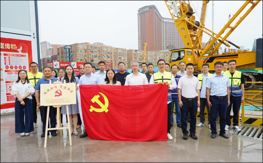 国家医学中心-上海国际医学科创中心、斜土路公交停车场功能提升工程提前完成B1区基础底板浇筑-22